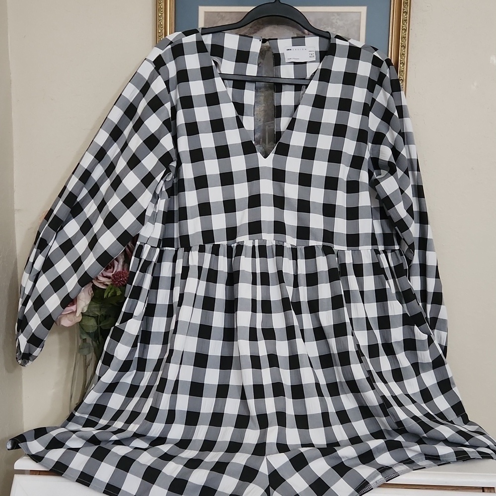 ASOS Maternity Vfront smock romper in mono gingham Contemporary Collegiate - Picture 14 of 14